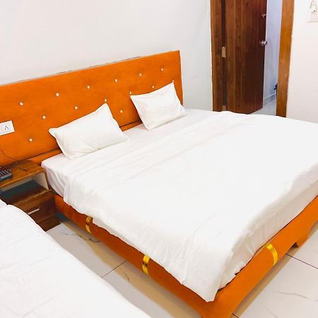 Hotel Shree Kedar Palace 우자인 외부 사진