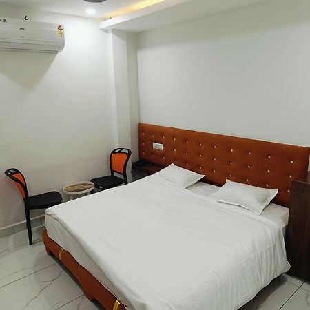 Hotel Shree Kedar Palace 우자인 외부 사진