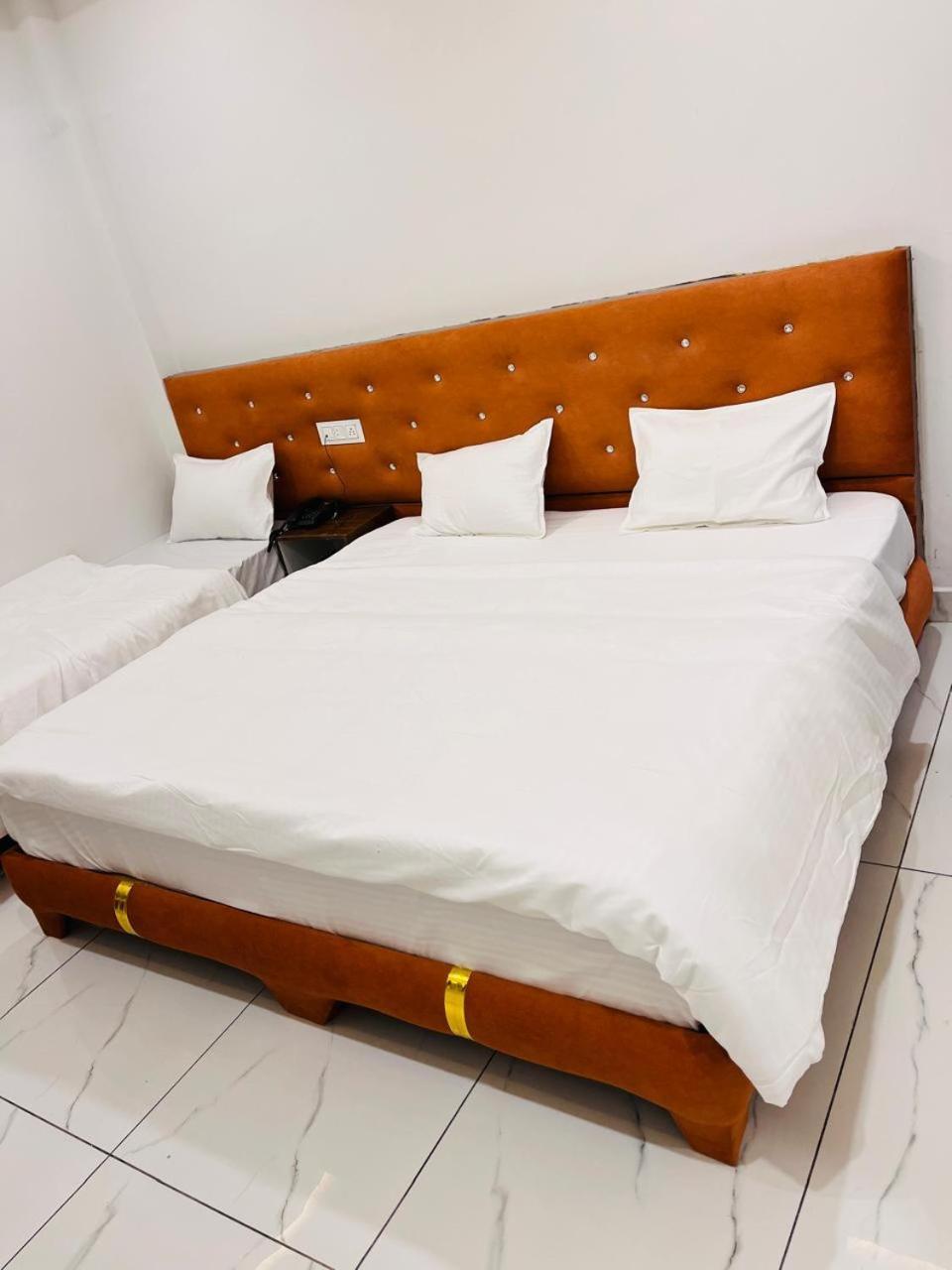 Hotel Shree Kedar Palace 우자인 외부 사진