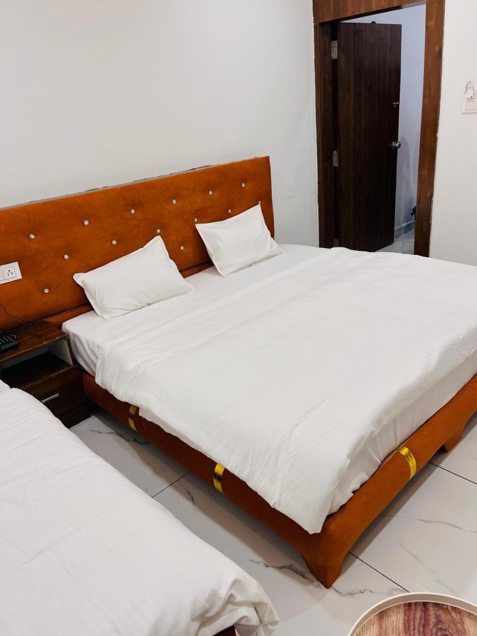 Hotel Shree Kedar Palace 우자인 외부 사진